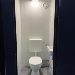 toilet unit intern