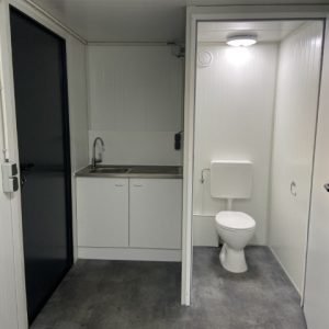 kantoor container met keuken en toilet